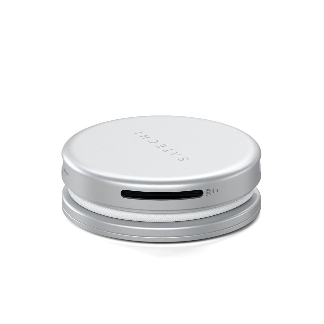 Satechi OntheGo 5 in 1 Multiport Adaptör Gümüş ST-POTG5S SD kart yuvası yan görünümü